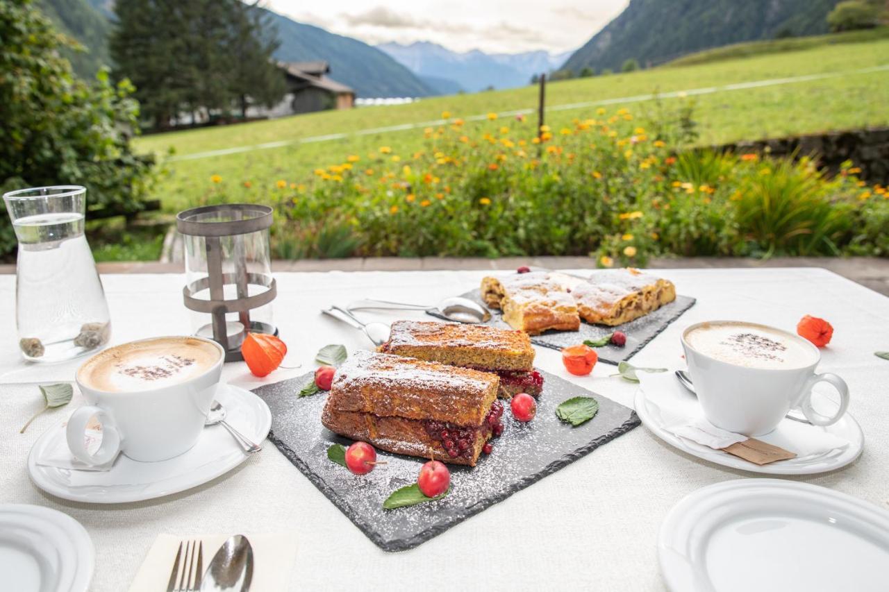 Berghotel Johanneshof Anterselva di Mezzo Eksteriør billede